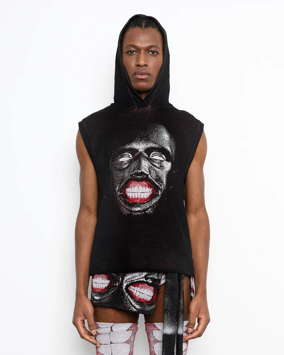 GAUGE HOODED FINE KNIT VEST – IDEN